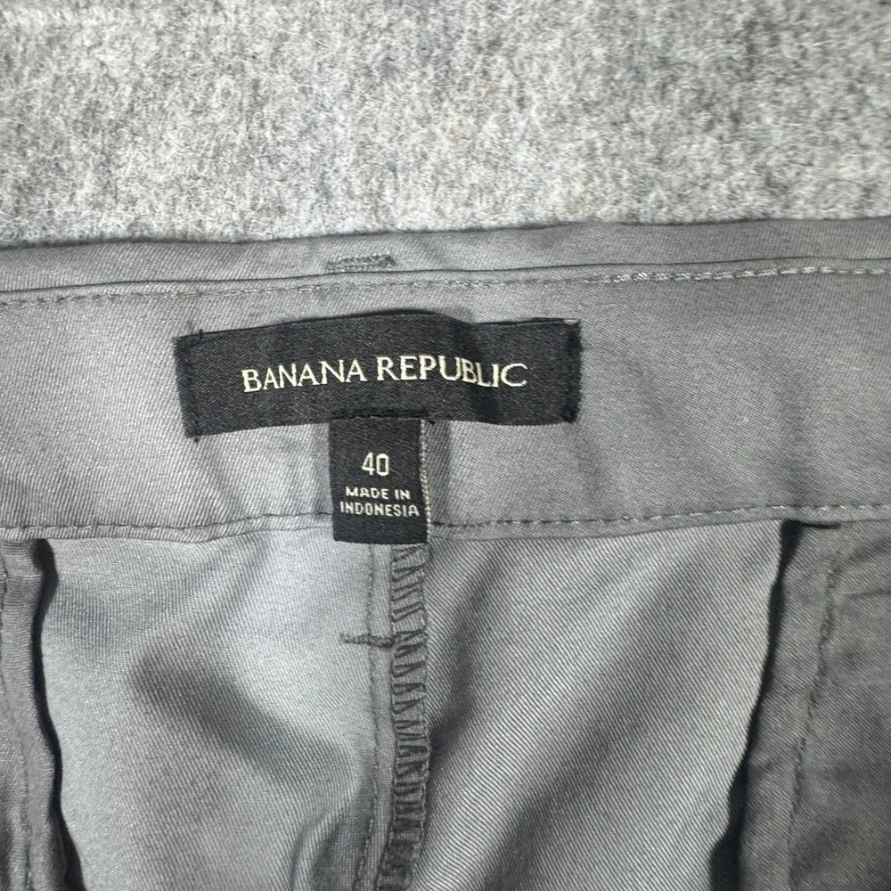 Banana Republic Mens Stretch Chino Shorts Gray 9 Inseam Quick Dry Size 40